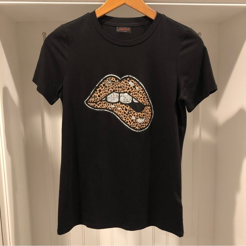 Black T-Shirt with Cheetah Print Lips!